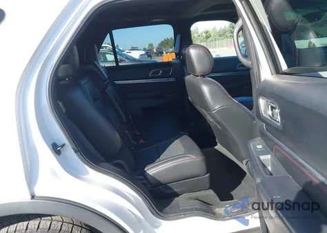 2016 Ford Explorer Sport z USA, uszkodzony, nr VIN 1FM5K8GT8GGC87308